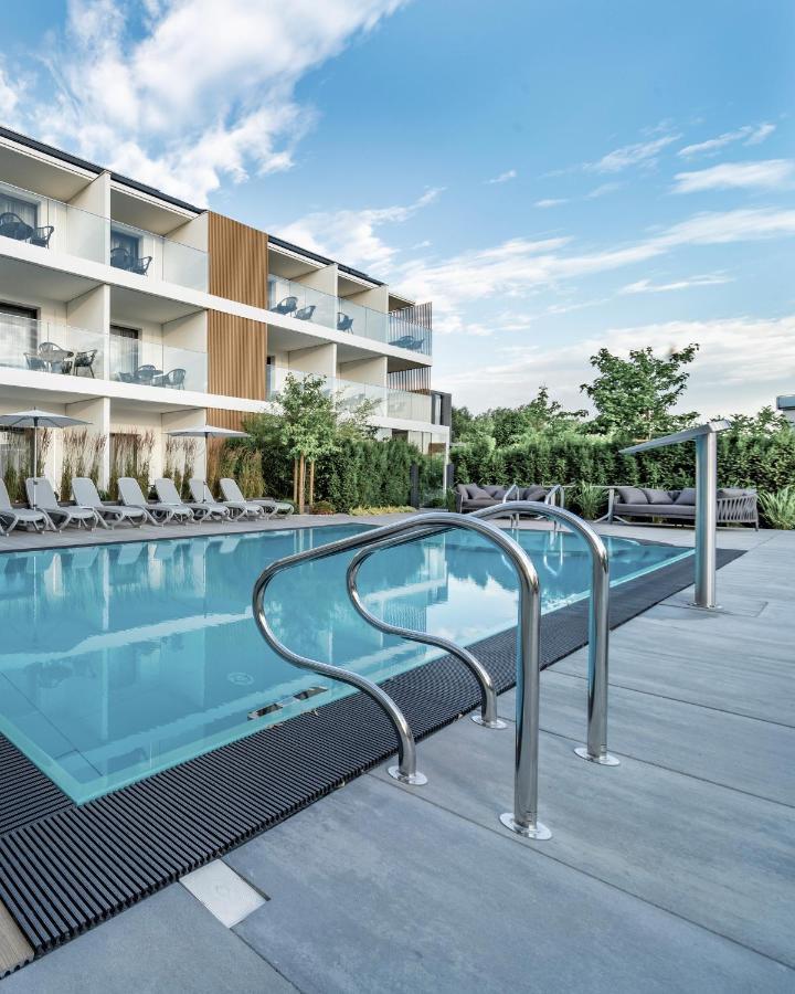 Rosa Style Aparthotel Rowy  Exterior photo